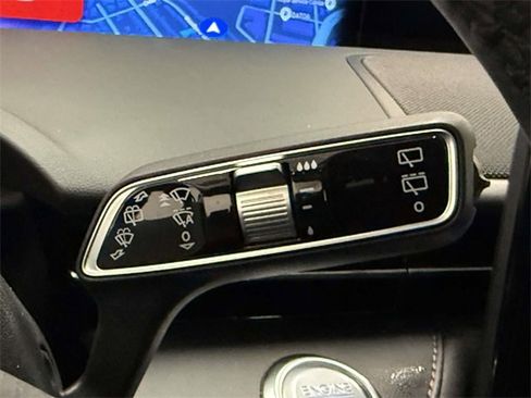 Used 2025 Lincoln Nautilus Reserve image 31