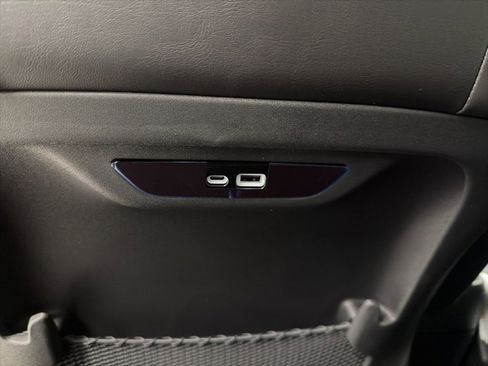 New 2026 Chrysler Pacifica Select image 13