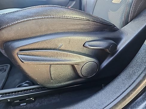 Used 2024 Jeep Compass Trailhawk image 13