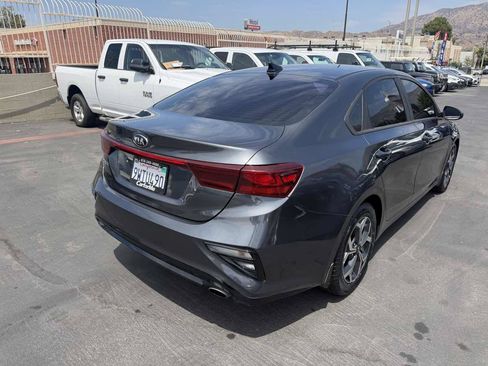 Used 2020 Kia Forte LXS FWD image 5