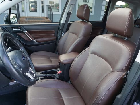 Used 2017 Subaru Forester 2.5i Touring AWD/4WD image 22