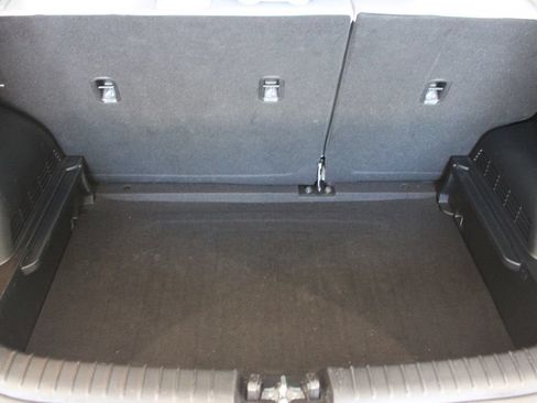 Used 2025 Kia Soul LX FWD image 16