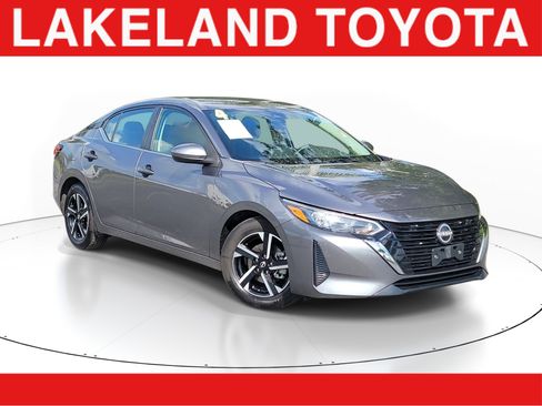 Used 2024 Nissan Sentra SV FWD image 1