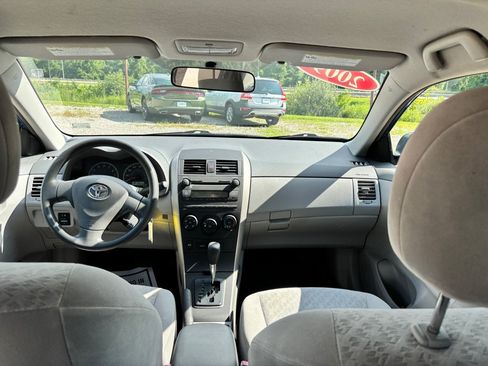 Used 2009 Toyota Corolla LE w/ All Weather Guard Pkg FWD image 13