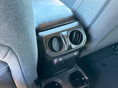 Used 2024 Jeep Wrangler Unlimited Sport AWD/4WD image 24
