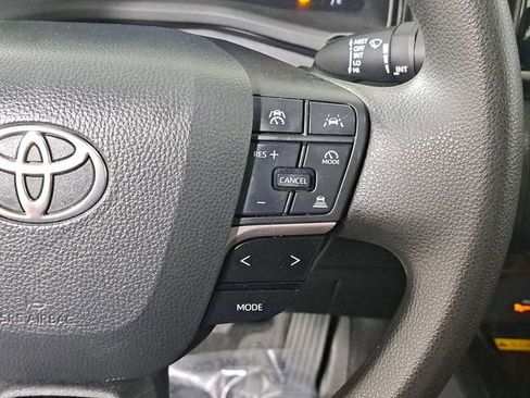 Used 2025 Toyota Camry LE FWD image 25