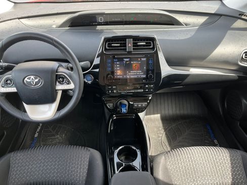 Used 2019 Toyota Prius Prime Plus image 11