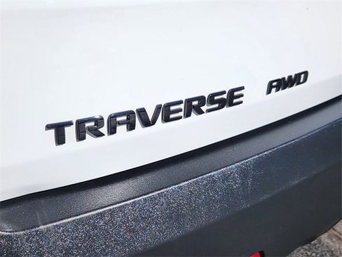 Used 2023 Chevrolet Traverse RS w/ LPO, Floor Liner Package image 11
