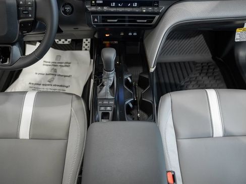 New 2026 Toyota Camry SE FWD image 24