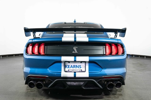 Used 2020 Ford Mustang Shelby GT500 w/ Carbon Fiber Track Pack RWD image 7
