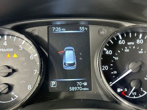 Used 2017 Nissan Rogue SV image 18