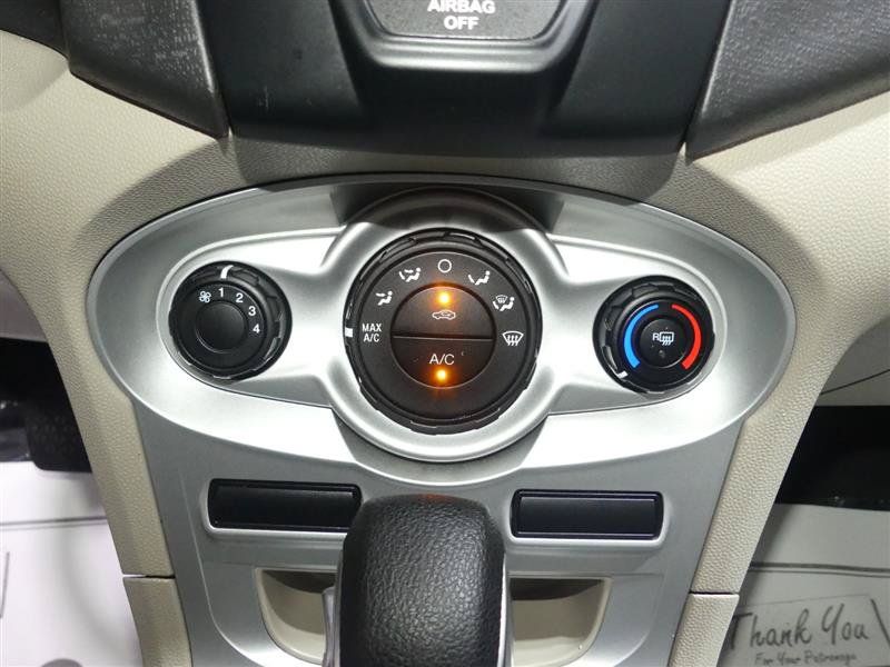 Used 2019 Ford Fiesta SE FWD image 35
