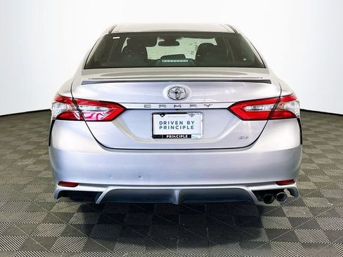 Certified 2018 Toyota Camry SE image 7