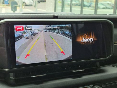 Used 2024 Jeep Wrangler Unlimited Sahara w/ Technology Group AWD/4WD image 20