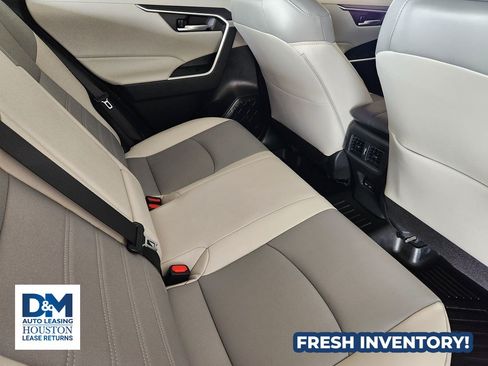 Used 2023 Toyota RAV4 XLE Premium FWD image 45