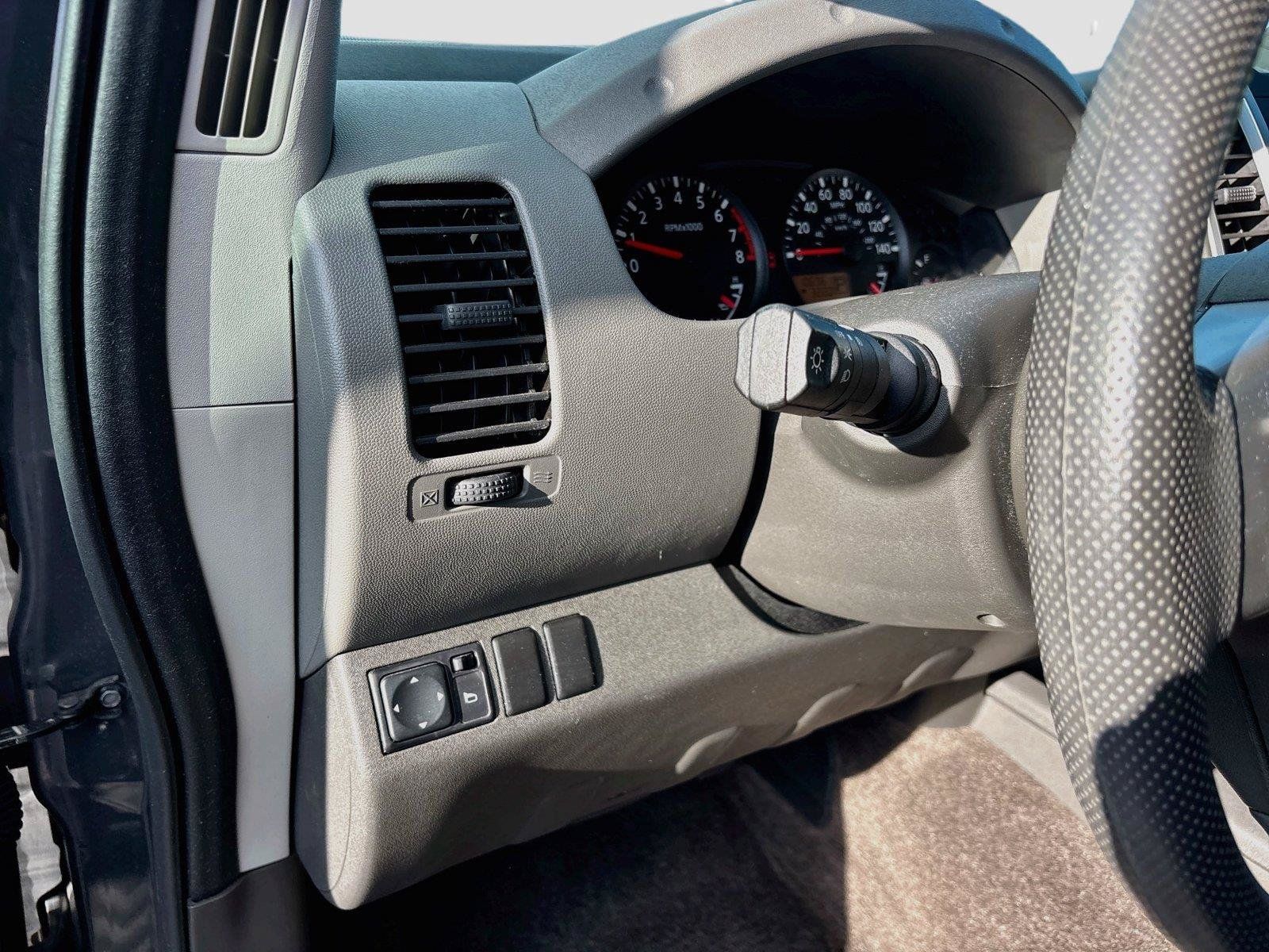 Used 2014 Nissan Xterra S w/ Value Package RWD image 11