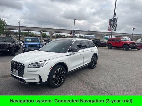 Used 2023 Lincoln Corsair Reserve w/ Equipment Group 202A image 2