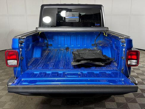 Used 2022 Jeep Gladiator Sport AWD/4WD image 12