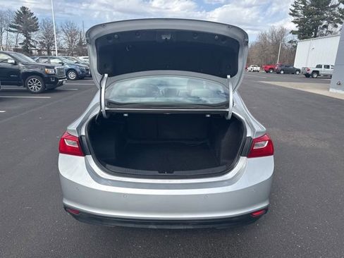 Used 2017 Chevrolet Malibu LT w/ Driver Confidence Package image 11