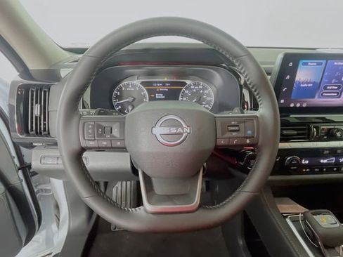 New 2026 Nissan Pathfinder SV image 8