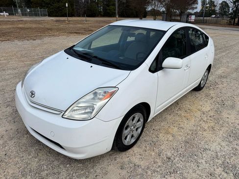 Used 2004 Toyota Prius image 2