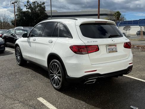 Used 2022 Mercedes-Benz GLC 300 4MATIC image 3