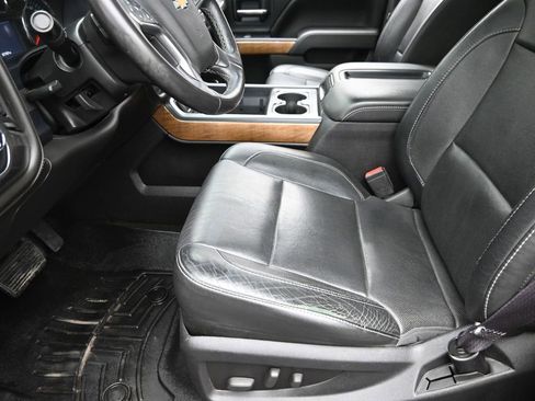 Used 2015 Chevrolet Silverado 1500 LTZ w/ LTZ Plus Package image 13