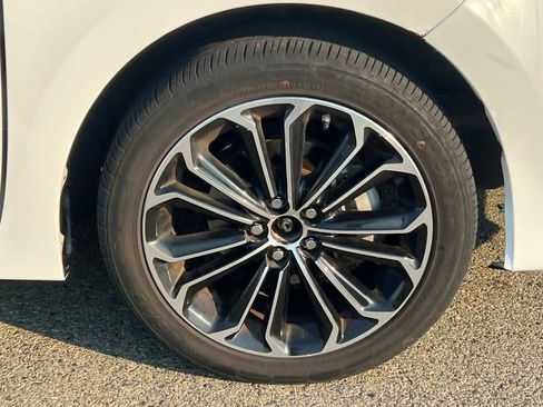 Used 2019 Toyota Corolla SE w/ Protection Package FWD image 18