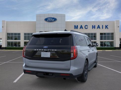 New 2025 Ford Expedition Max Active image 8
