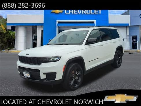 Used 2021 Jeep Grand Cherokee L Laredo image 1