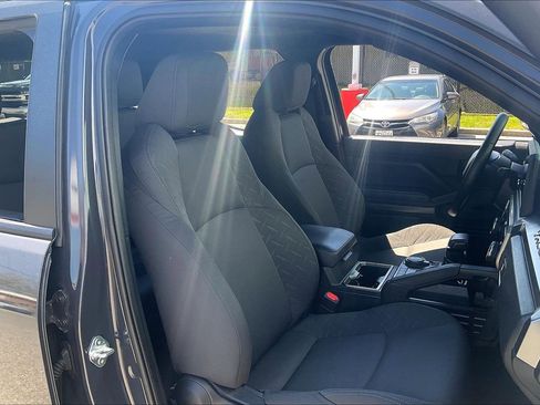 Used 2025 Toyota Tacoma SR5 image 9