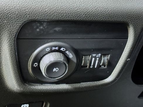 Used 2023 Jeep Grand Cherokee L Limited image 14