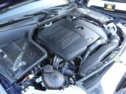 Used 2019 Mercedes-Benz C 300 Sedan image 34