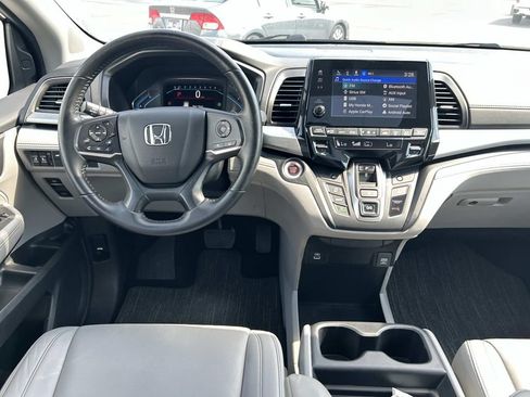 Used 2024 Honda Odyssey EX-L image 19