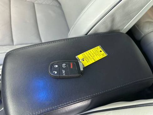 Used 2018 Jeep Grand Cherokee Summit AWD/4WD image 38