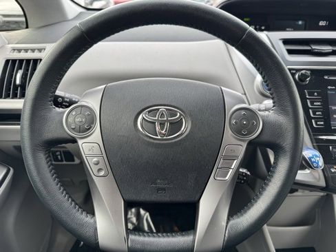 Certified 2017 Toyota Prius V Four image 22