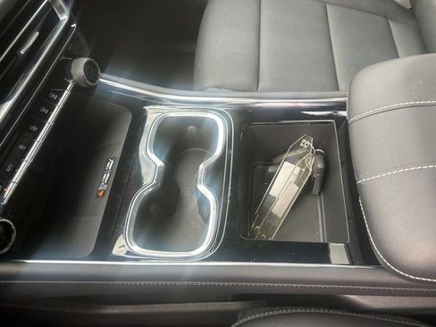 Used 2026 Chevrolet Traverse LT w/ Sun and Wheel Package AWD/4WD image 29