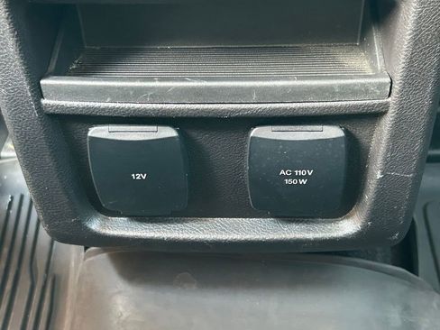 Used 2017 Ford Edge SEL w/ Equipment Group 201A FWD image 22
