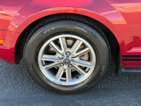 Used 2005 Ford Mustang Coupe RWD image 9