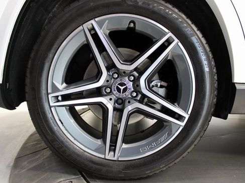 Used 2022 Mercedes-Benz GLS 580 4MATIC image 36