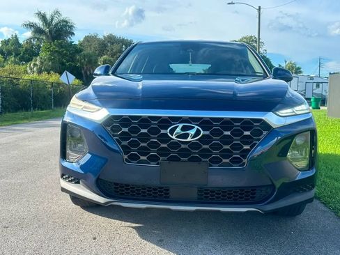 Used 2019 Hyundai Santa Fe SE AWD/4WD image 2
