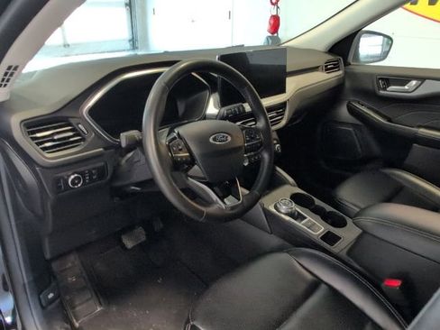 Used 2024 Ford Escape Platinum AWD/4WD image 10