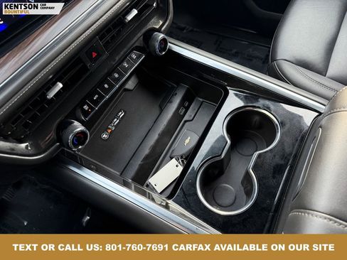 Used 2025 Chevrolet Suburban Z71 image 26