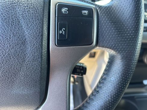 Used 2011 Toyota 4Runner SR5 image 9