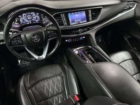 Used 2022 Buick Enclave Avenir w/ Avenir Technology Package image 12