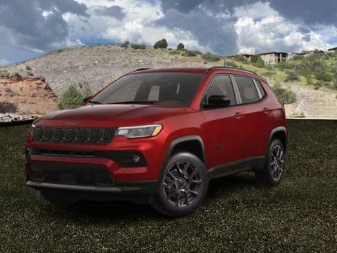New 2026 Jeep Compass Latitude image 4