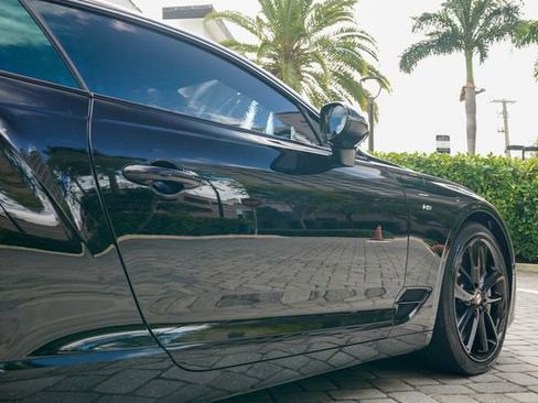 Used 2020 Bentley Continental GT V8 image 29