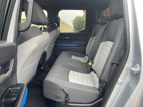 Used 2025 Toyota Tacoma TRD Off-Road image 25