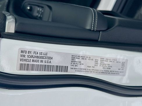 New 2025 Jeep Grand Cherokee Limited image 8