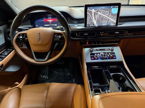 Used 2023 Lincoln Aviator Black Label image 4